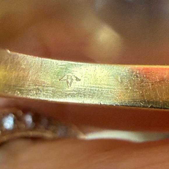 14 karat gold Diamond Ring - Picture 9 of 11